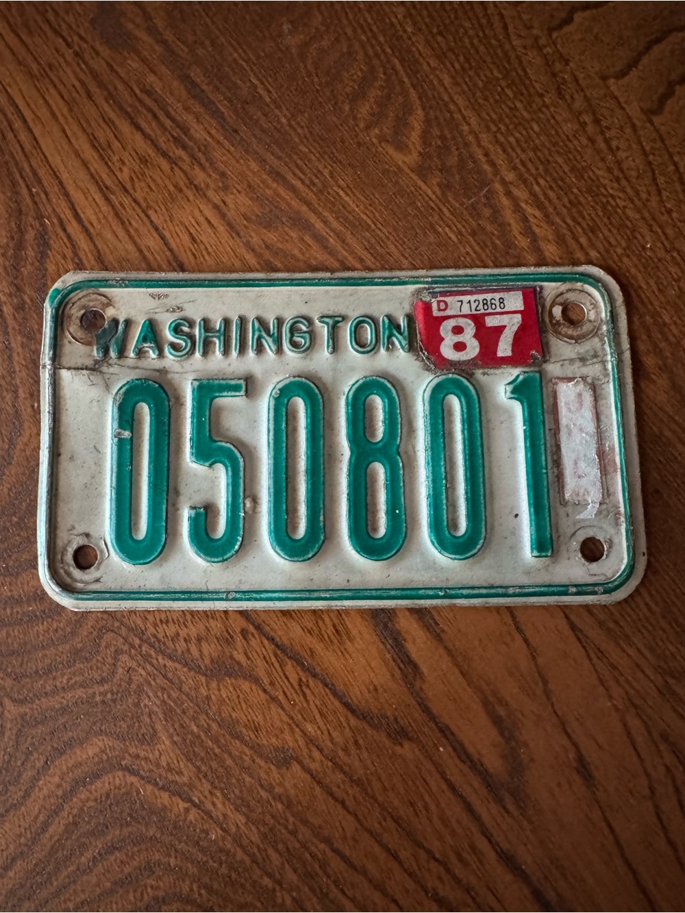 Vintage 70’s Washington Aluminum Motorcycle Green & White License Plate